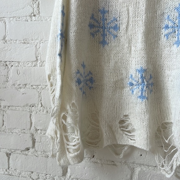 Wildfox Couture Lennon Snowflake Sweater xs $258 - Picture 6 of 7